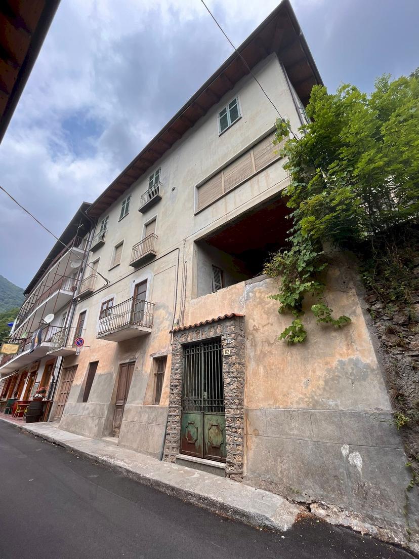 Quadrilocale in Via IV Novembre 40, Pradleves — foto 3 di 5
