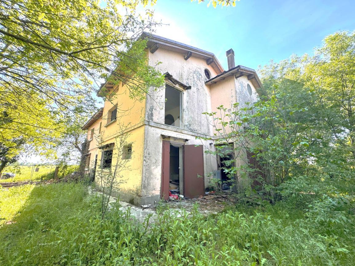 Villa in Via Cavamento 33, San Giovanni in Persiceto