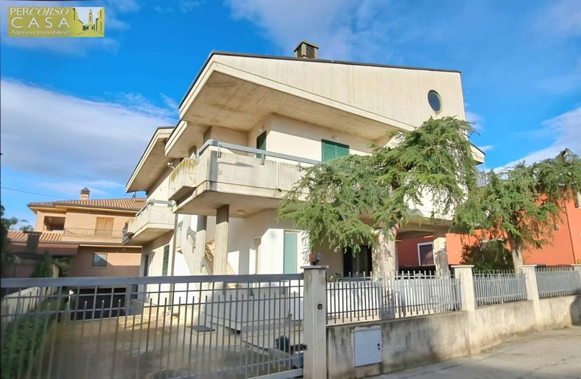 Appartamento in Via Piane, Montorio al Vomano — foto 5 di 5