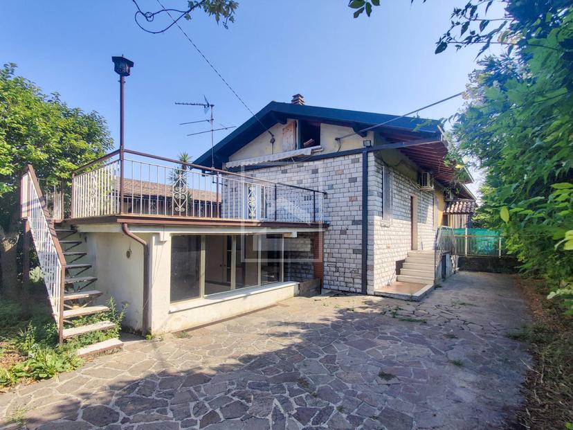 Villa in Via Monte Tapino, Moniga del Garda — foto 2 di 5