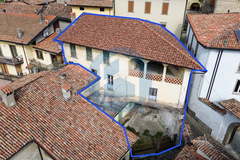 Casa indipendente in Via Canonico Domenico Giorgio 18, Solto Collina — foto 3 di 5