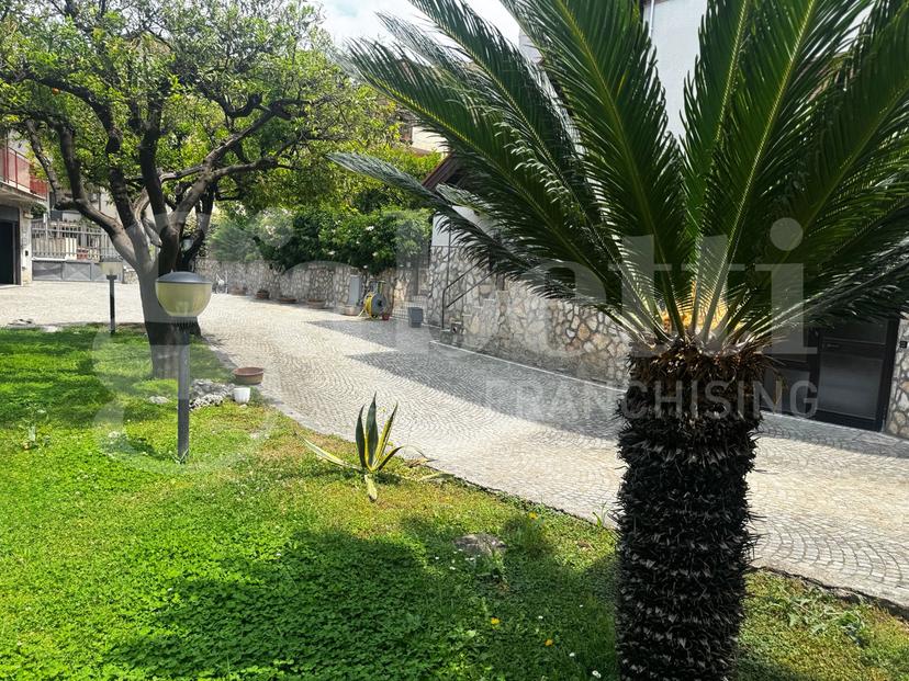 Villa bifamiliare in Via Alcide De Gasperi, Santa Maria Capua Vetere — foto 4 di 5