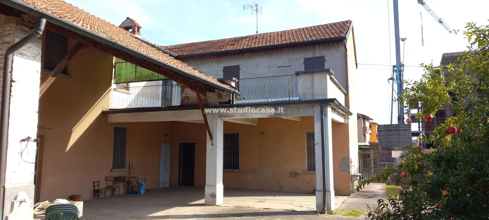 Villa quadrifamiliare in Via Marco Polo, Palazzo Pignano
