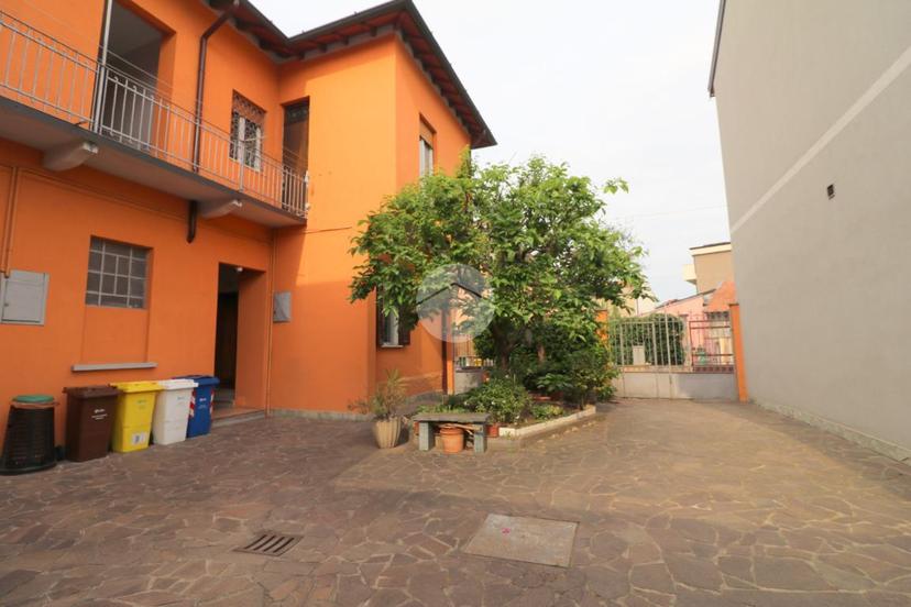 Casa indipendente in Via IV Novembre 19, Rho