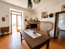 Quadrilocale, Arrone