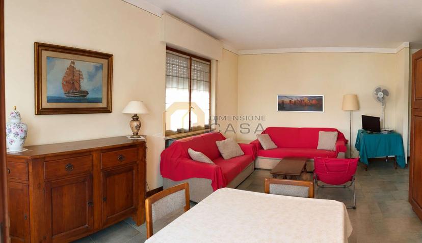 Trilocale in Via Sarca 9, Desenzano del Garda — foto 4 di 5