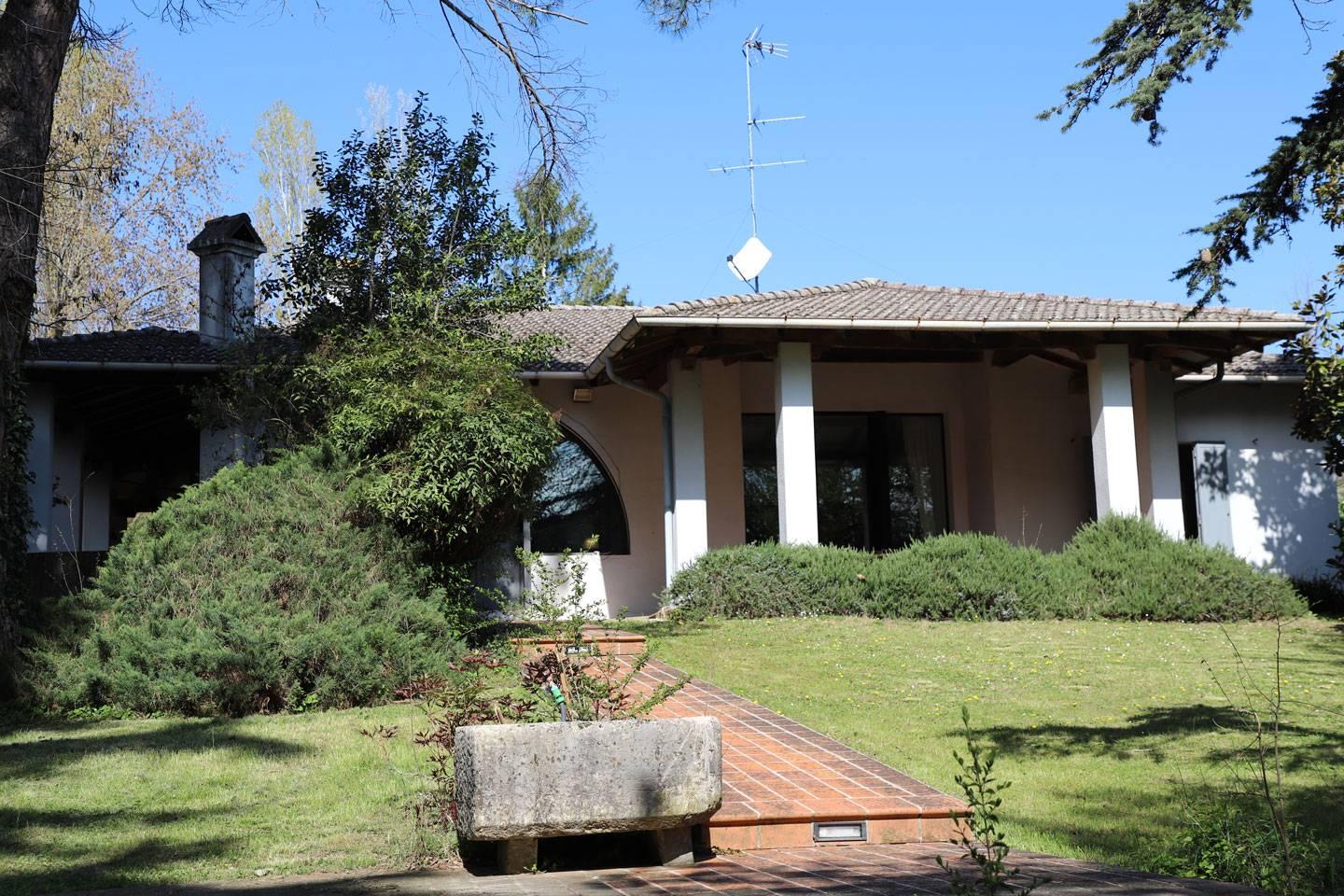 Villa in San Vitale, Sala Baganza