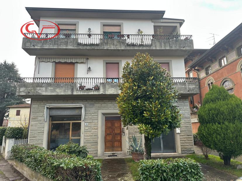 Villa in Via Ammiraglio Ernesto Burzagli, Montevarchi — foto 2 di 5