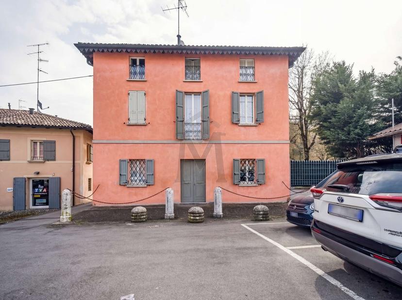 Villa unifamiliare in Viale Umberto Primo 60, Reggio nell'Emilia
