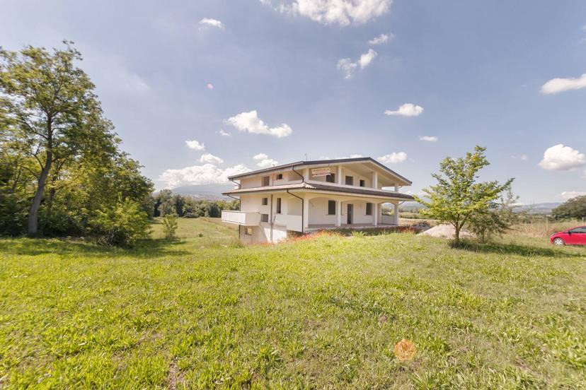 Villa in Via Sibilla Aleramo Sn, Cepagatti — foto 3 di 5