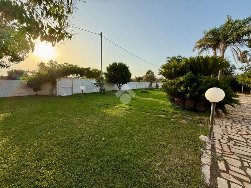 Villa in Contrada Cotogni, San Michele Salentino — foto 2 di 5