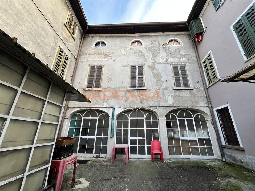 Porzione di casa in Via Nazario Sauro, Romano di Lombardia — foto 4 di 5