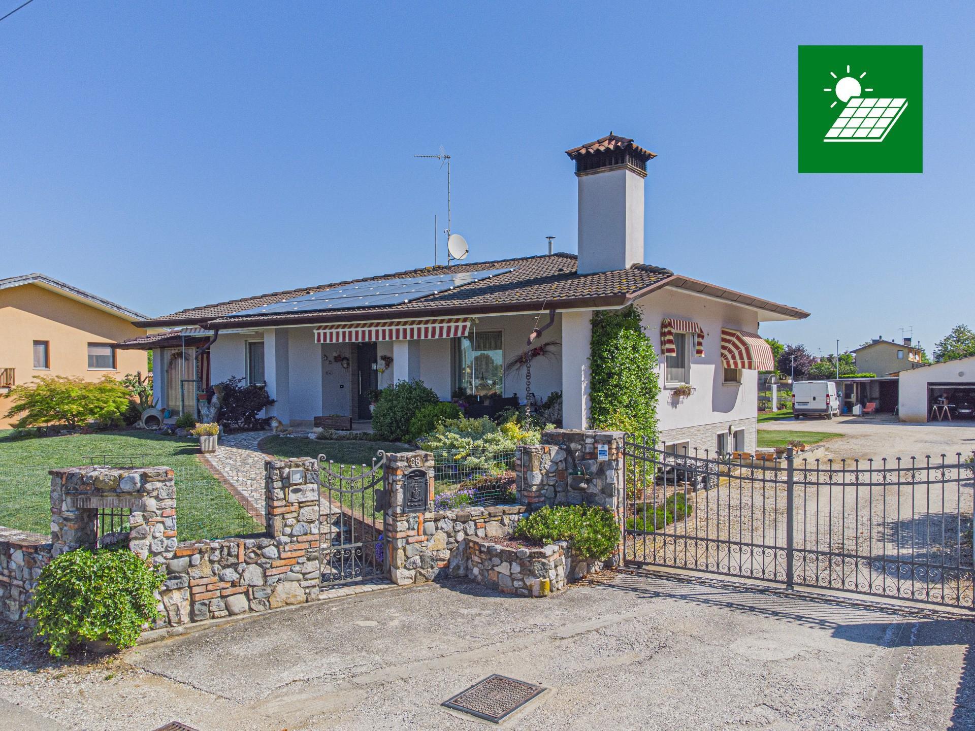 Villa unifamiliare, Gonars