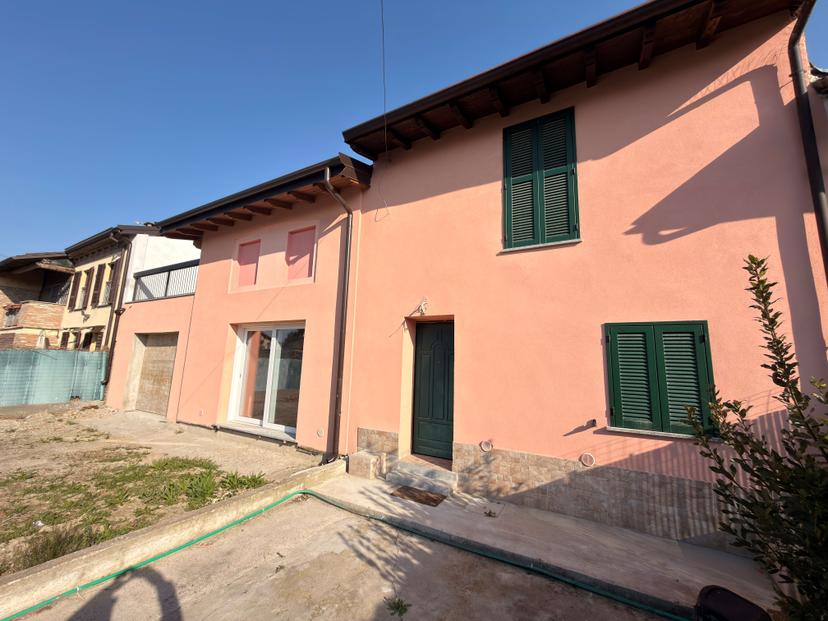Casa indipendente, Voghera — foto 3 di 5