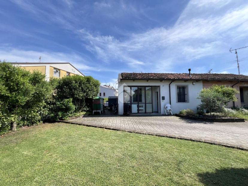 Villa in Via Marino Parenti 70, Asola — foto 5 di 5