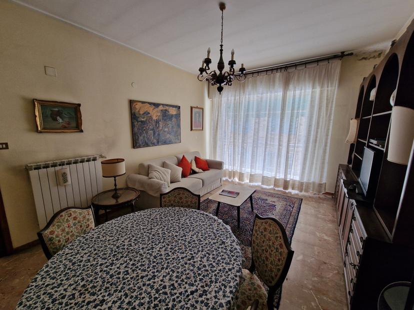 Trilocale in Via della Libertà, Rapallo
