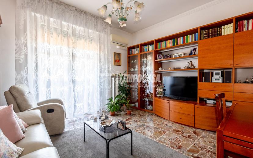 Trilocale in Via Fratelli Bandiera, Reggio nell'Emilia