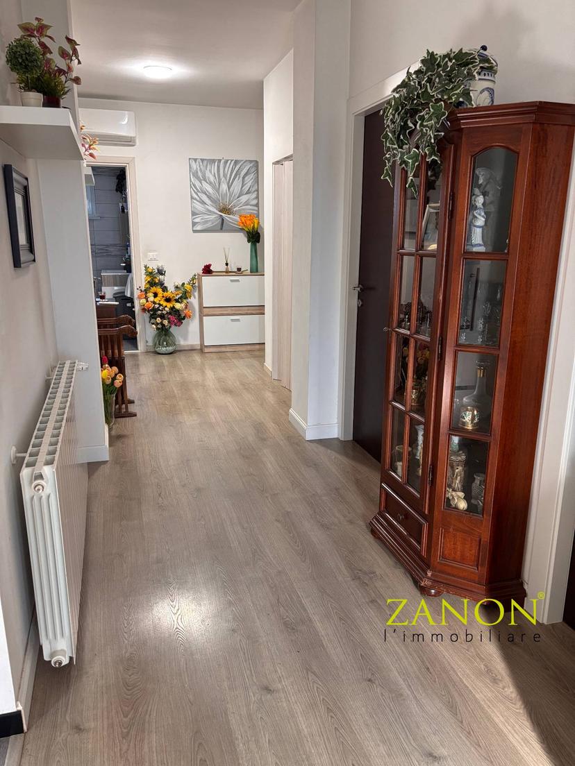 Casa indipendente in Via Quattroventi 104, Corno di Rosazzo — foto 4 di 5