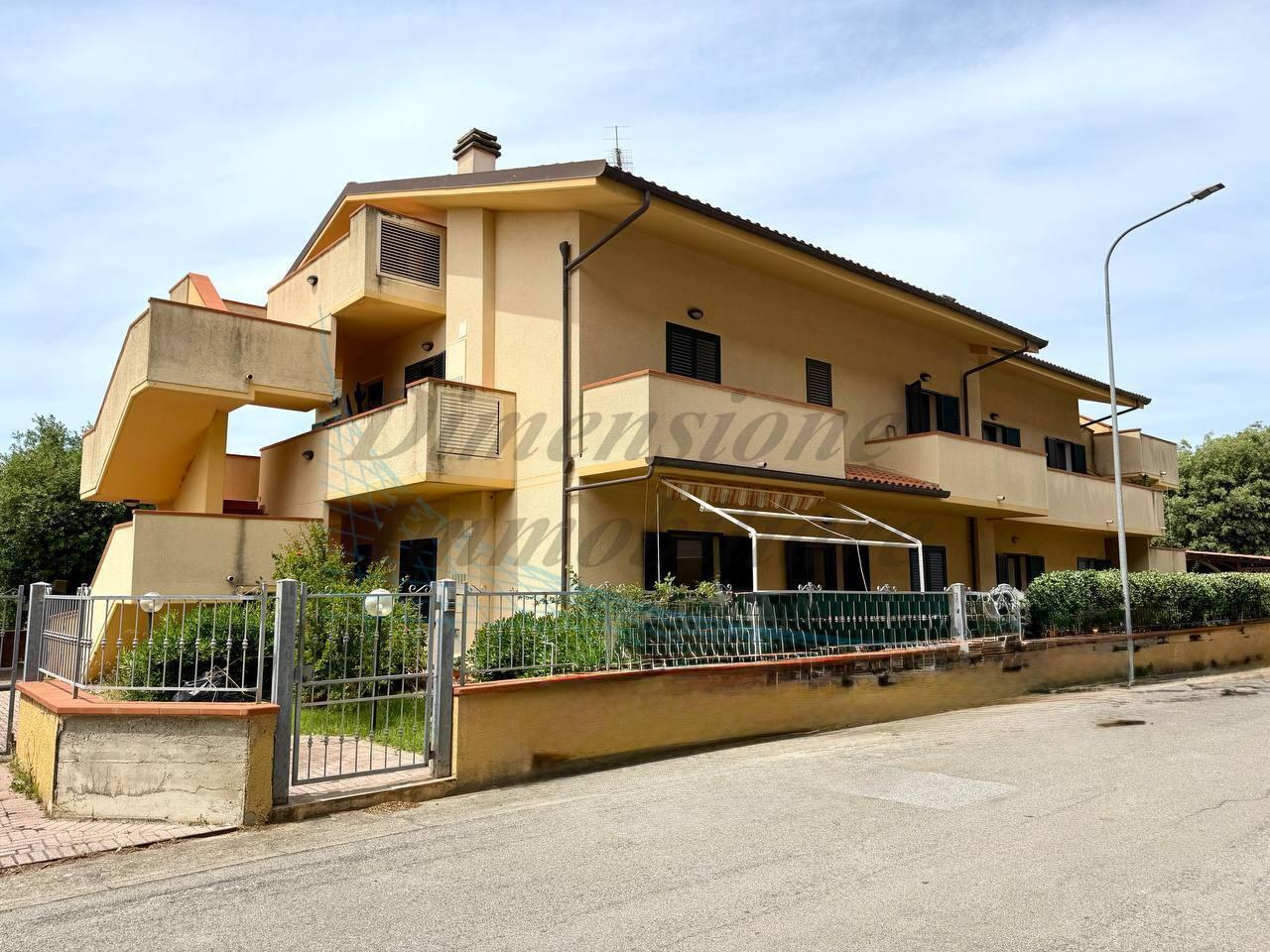 Bilocale in Via Giuseppe Giusti, Rosignano Marittimo