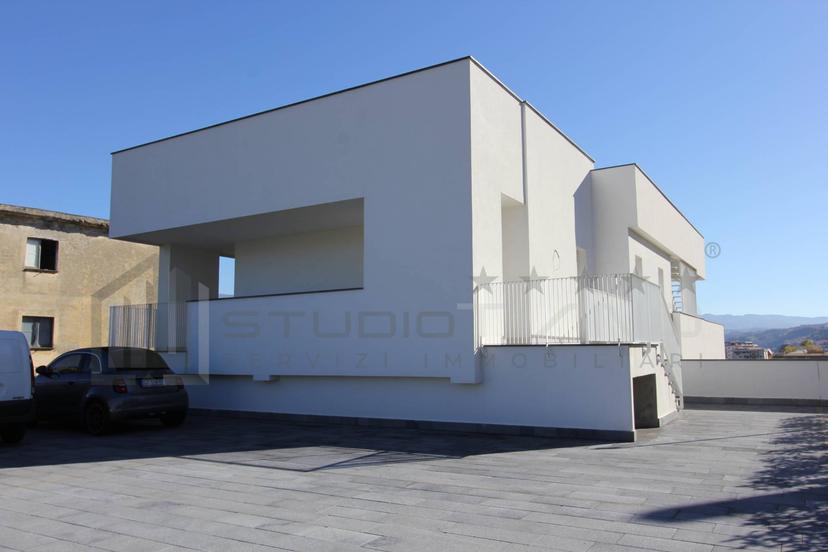 Appartamento in Via Francesco Cilea Snc, Cosenza