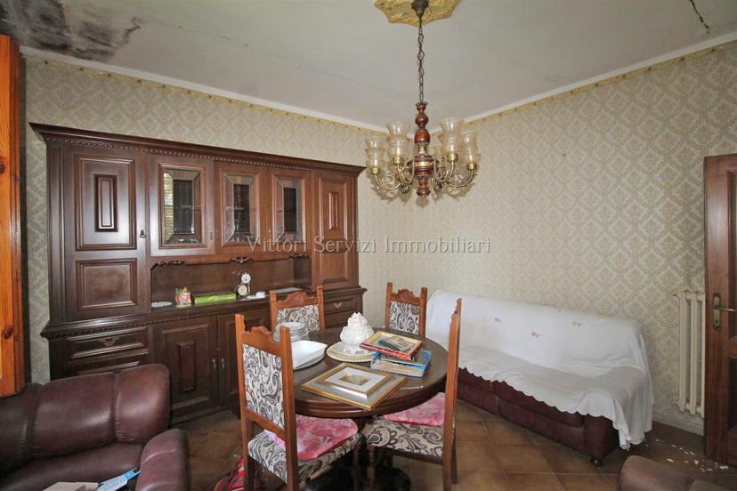 Casa indipendente in Via Parlmiro Togliatti, Torrita di Siena