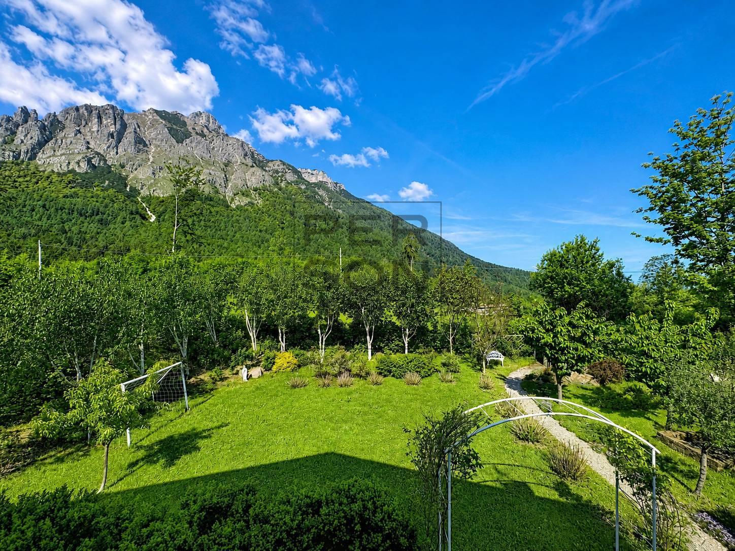 Casa indipendente in Località Frisanchi, Altopiano della Vigolana