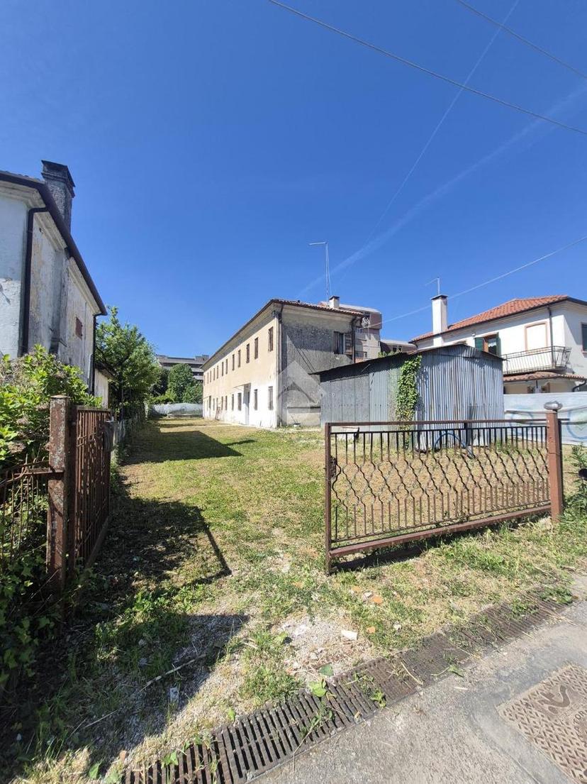 Casa indipendente in Strada di Santa Bona Vecchia 97, Treviso — foto 2 di 5