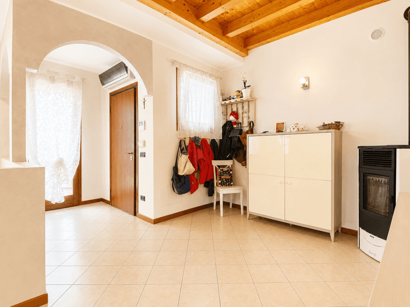 Trilocale in Via Generale Carlo Alberto dalla Chiesa, Bolzano Vicentino — foto 3 di 5