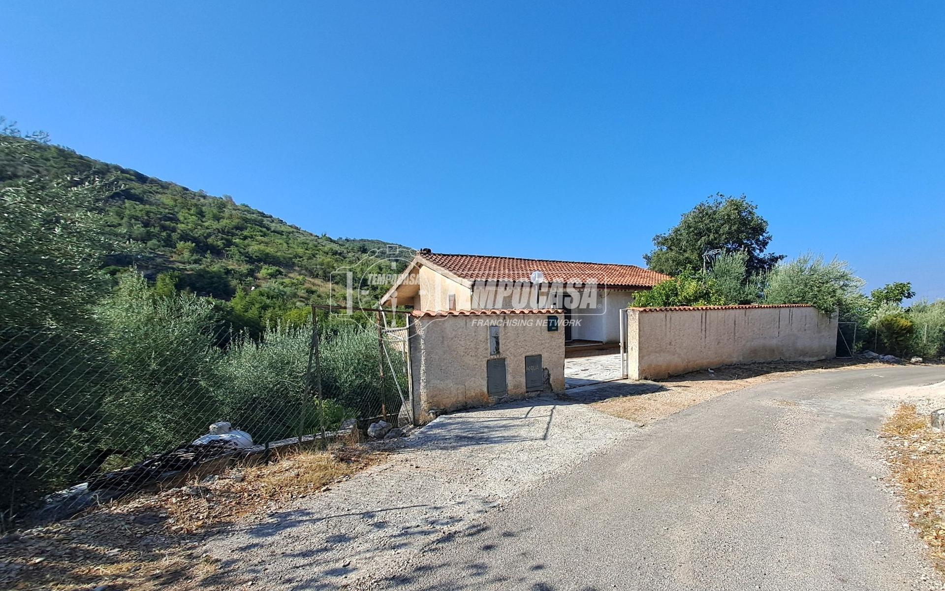 Villa in Via Velosca, Sonnino