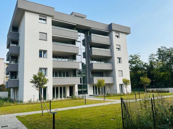 Trilocale in Viale Europa 12, Monza