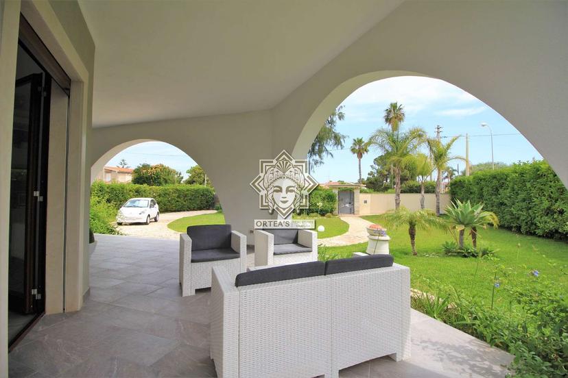 Villa unifamiliare in Via Isole Bali Snc, Siracusa — foto 2 di 5