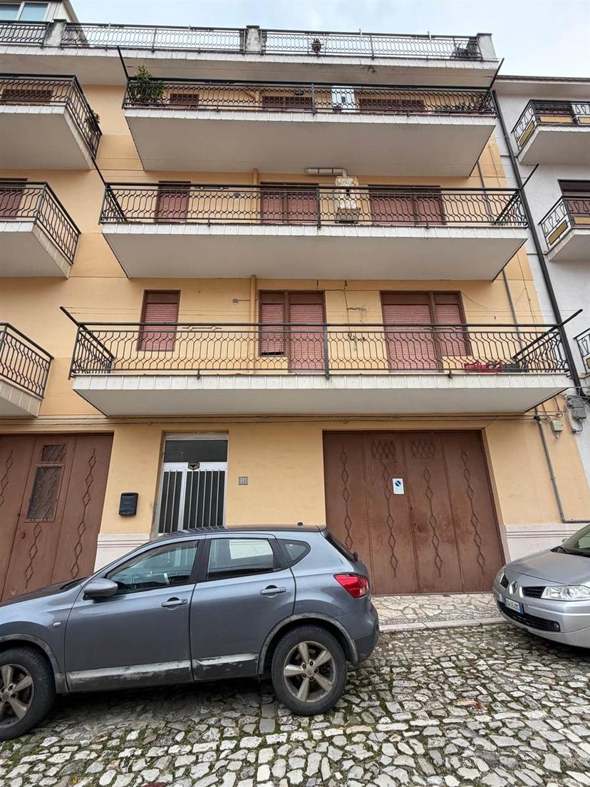 Bilocale, Palazzo Adriano — foto 3 di 5
