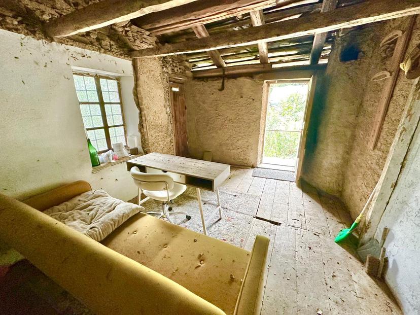 Rustico in Località Meyre Buc, Frassino — foto 2 di 5