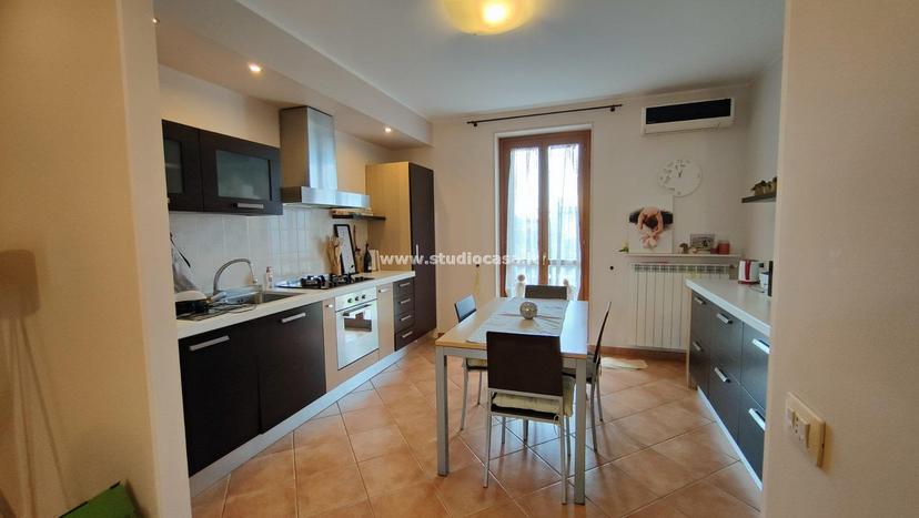 Trilocale in Via Caduti di Nassiriya, Chieve — foto 2 di 5