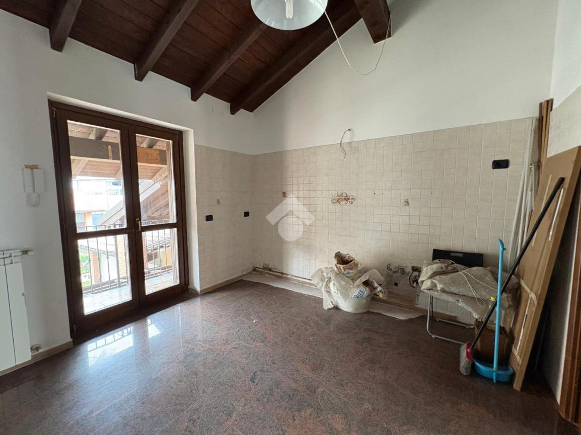 Quadrilocale in Via XXV Aprile 11, Sozzago