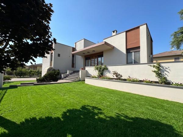 Villa bifamiliare, Voghera — foto 2 di 5