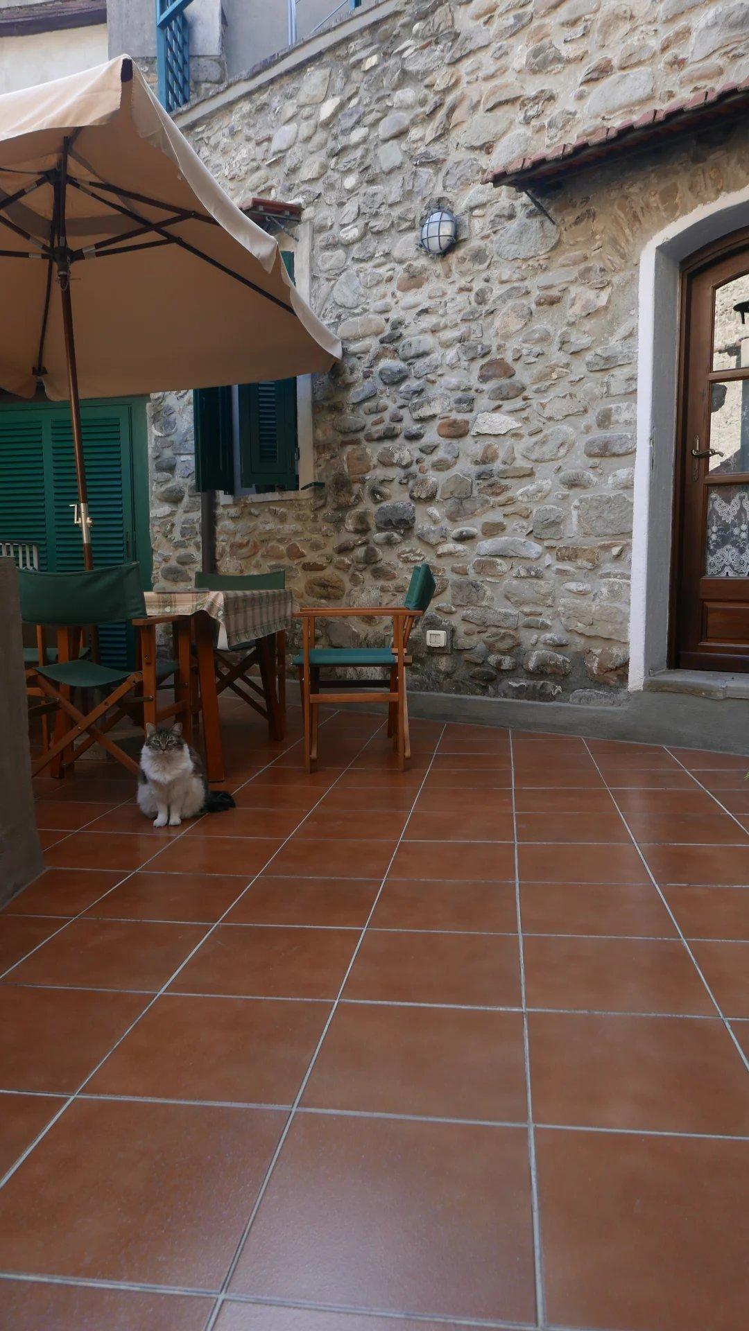 Bilocale in Via Castello, Dolceacqua