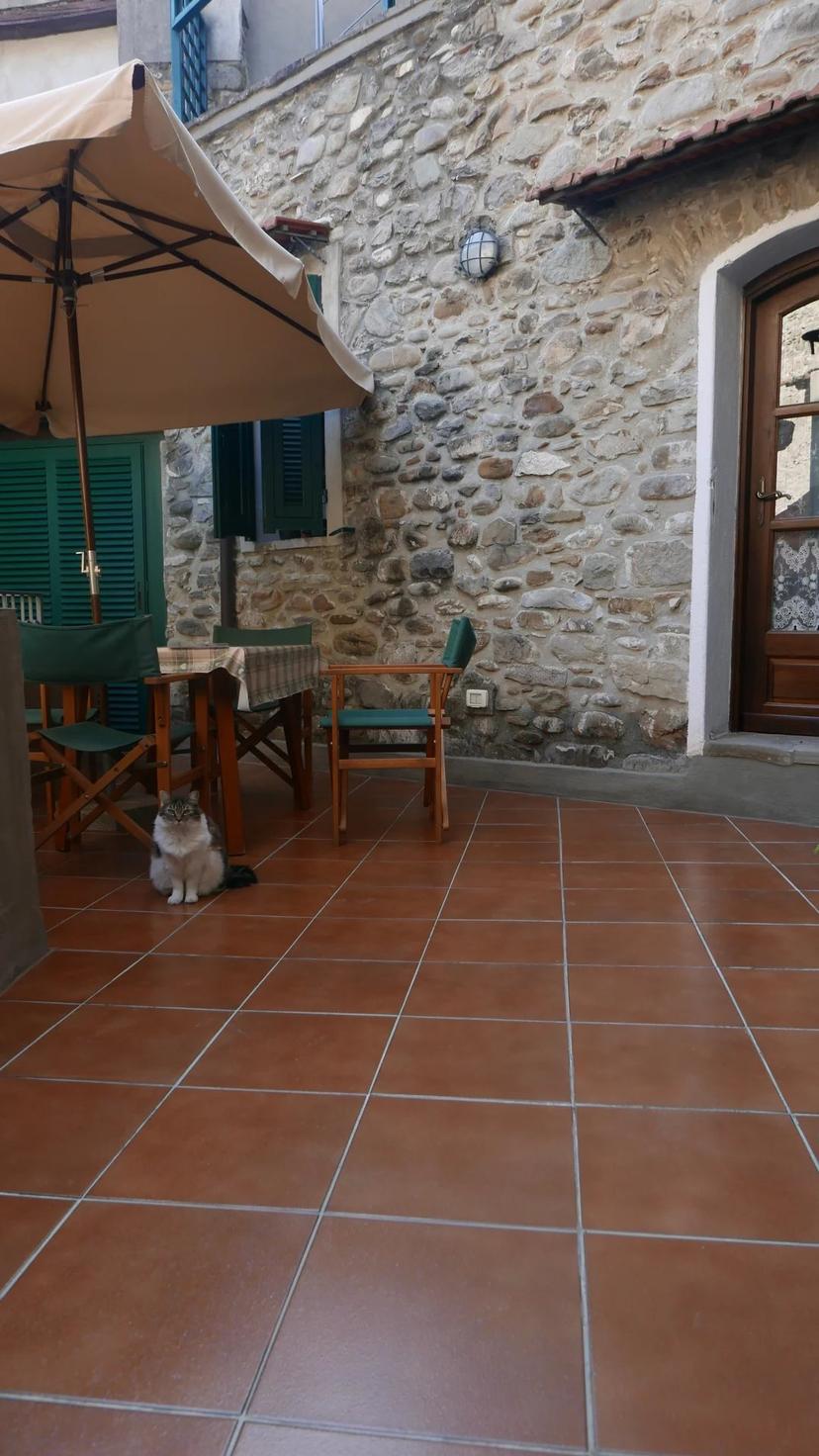 Bilocale in Via Castello, Dolceacqua