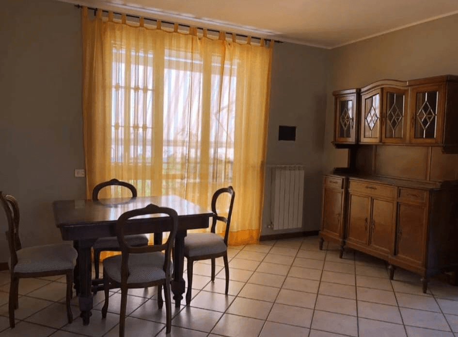 Stanza in appartamento in Via Cadore, Monza