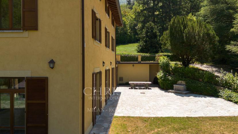 Villa in Via Gajum, Canzo — foto 4 di 5