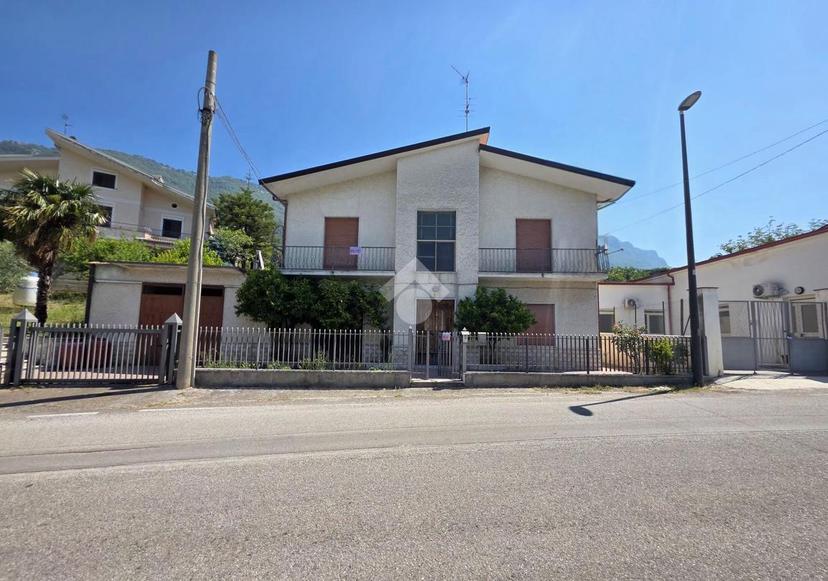 Casa indipendente in Str. Rotabile Frasso Telesino-Dugenta 94, Frasso Telesino — foto 4 di 5