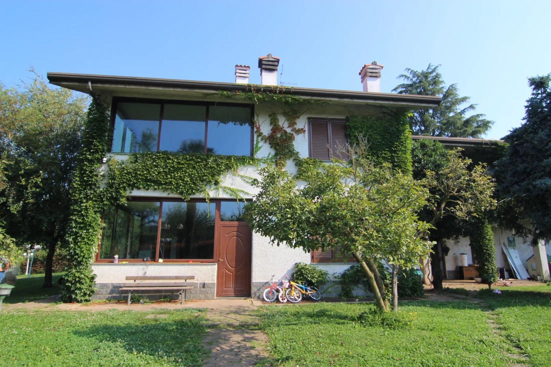 Casa indipendente in Via Risorgimento, 12, Cadorago