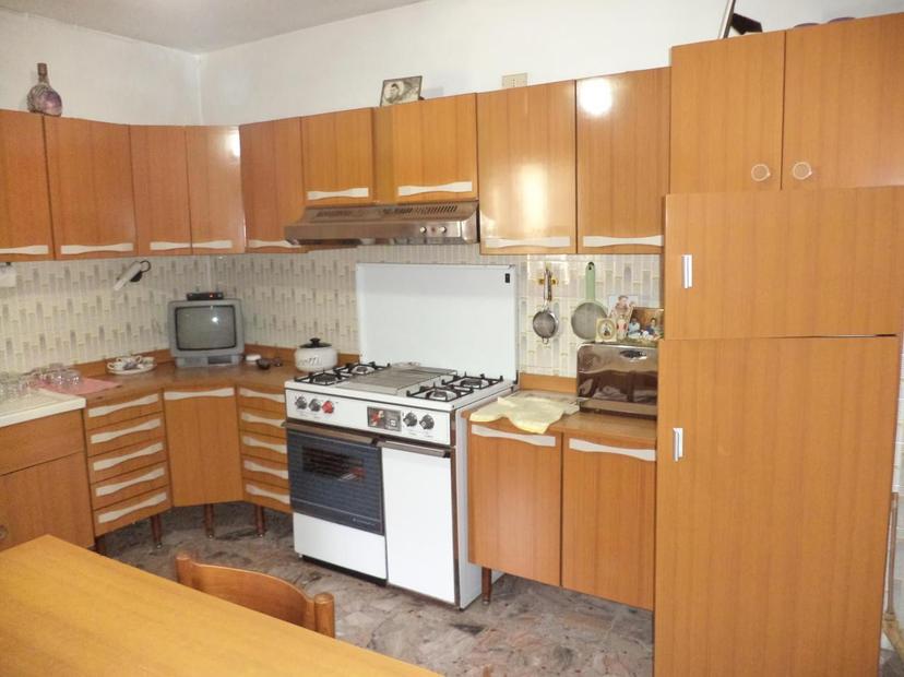 Casa indipendente in Via Valle 93, Lettomanoppello — foto 3 di 5
