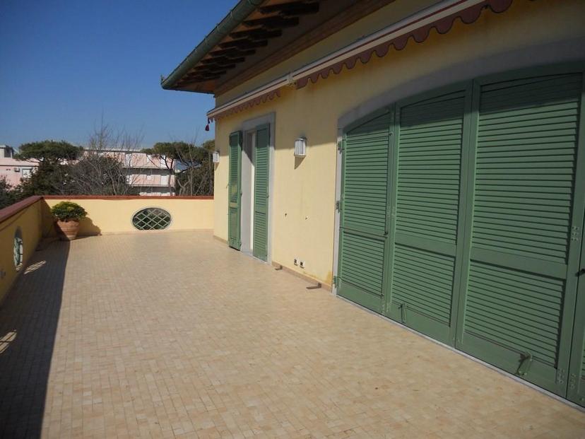 Attico in E Roma 315, Pietrasanta — foto 2 di 5