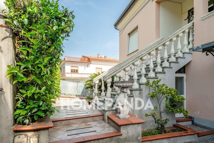 Villa a schiera in Via Aurelia Nord 212, Arcola