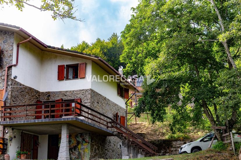 Villa a schiera, Zeri — foto 2 di 5