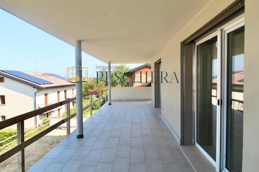 Quadrilocale in Via Dott. Mario Massangrande, Valeggio sul Mincio — foto 2 di 5