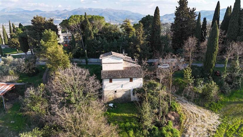 Rustico in Loc. Sant'Anastasio, Spoleto — foto 2 di 5