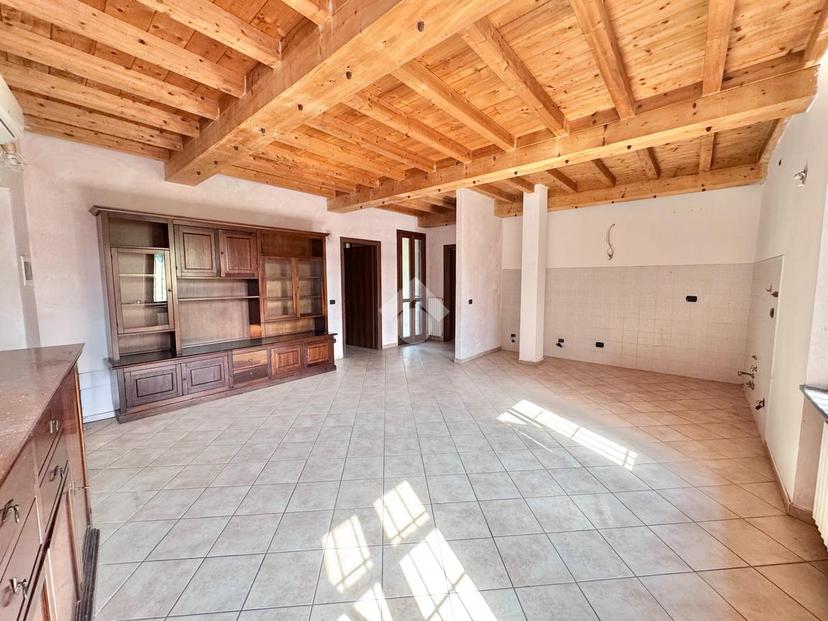 Casa indipendente in Via Castelletto 13, Casarile — foto 3 di 5