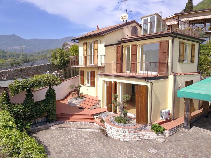 Villa unifamiliare, Salò